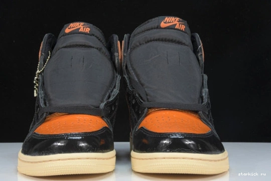 Backboard 3.0  555088-028 1  Retro 555088-028 High Shattered Jordan 0820